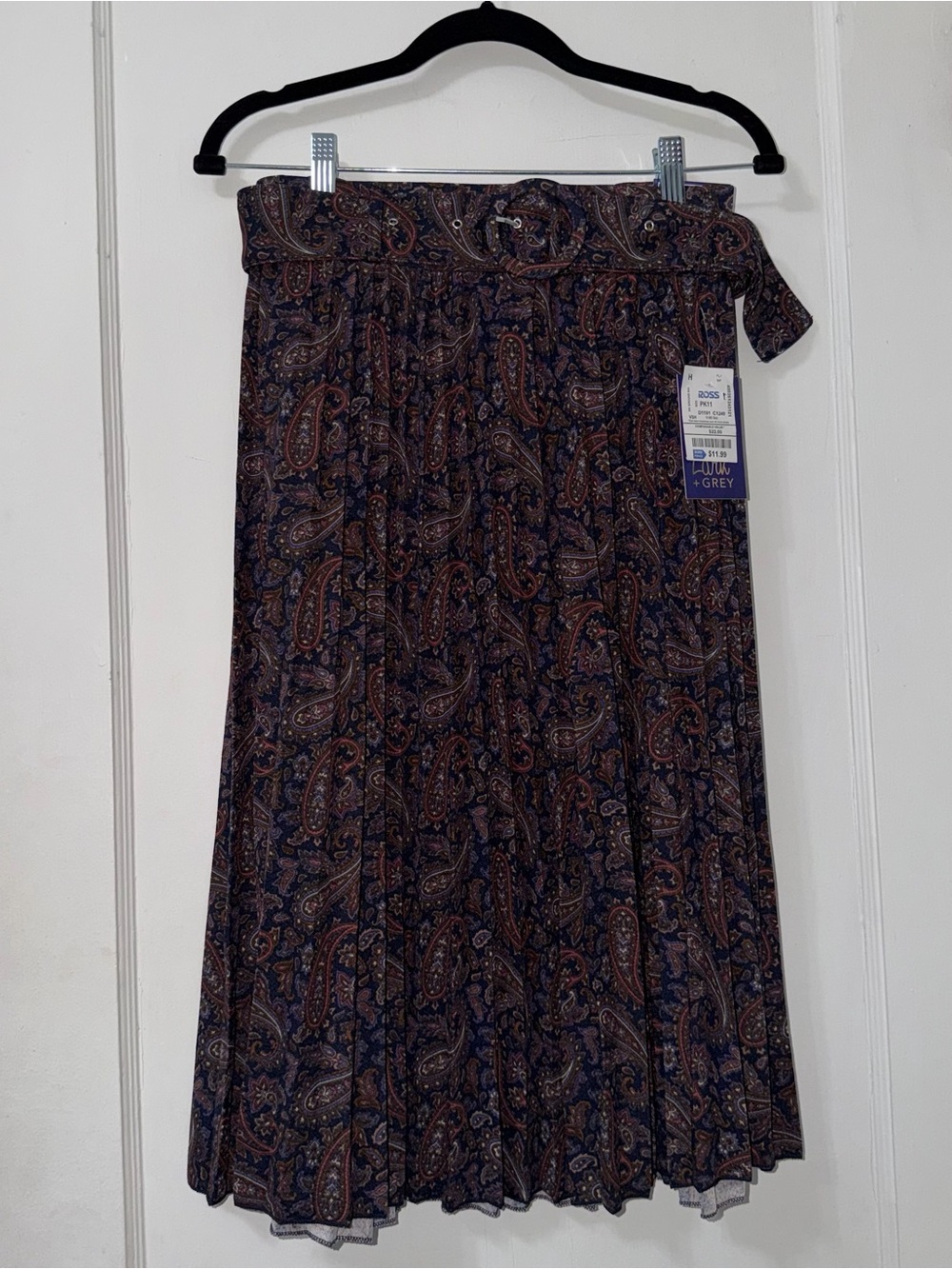 Women's Paisley Print Pleated Midi Skirt